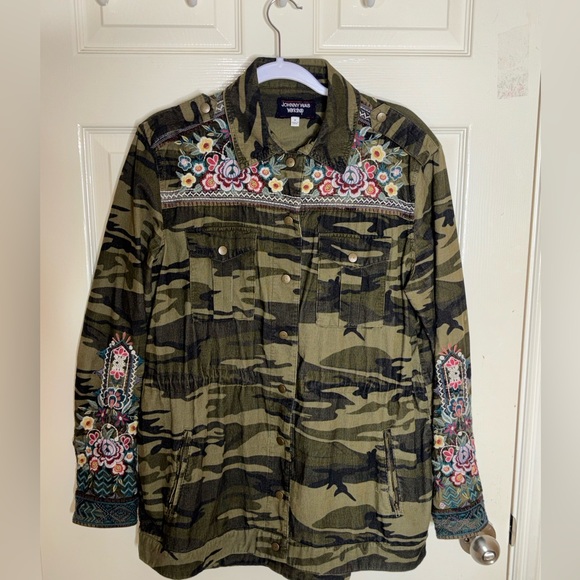 Johnny Was Raquel Military Camo Green Embroidered Corduroy Jacket M - Picture 9 of 11
